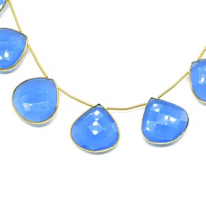 Ciondolo a forma di cuore in calcedonio blu da 20 mm, connettore per ciondolo placcato in oro con pietra preziosa in calcedonio blu, castoni a forma di cuore sfaccettati in calcedonio blu, regalo