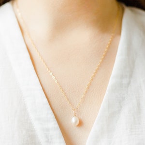 Single Freshwater Pearl Drop Necklace, 14k Gold Filled Teardrop Pearl Necklace, Bridal Pearl Necklace, Handmade Real Pearl Necklace image 2