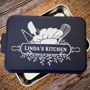 Custom Engraved Cake Pan, Personalized Cake Pan, 9x13 Aluminum Cake Pan, Bakers Gift, Baking Pan, Housewarming, Gift for Her, Gift for Mom