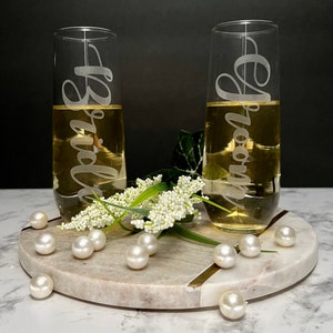 Personalized Flute Glass, Custom Flute Glass, Etched Flute Glass, Anniversary Gift, Wedding Gift, Celebration Gift, Bridesmaid Gift