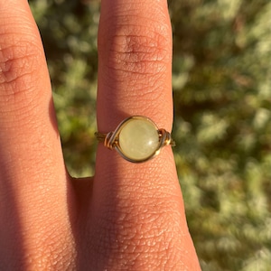 Handmade peridot wire wrapped ring | cottagecore ring | fairycore ring | indie ring | crystal ring