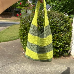 Sac à main en crochet rayé, Sac à main en tricot à rayures, Sac de marché en acrylique souple, Cabas réutilisable en tissu, Cartable en fil crocheté, Sac à main en fil 100 % acrylique