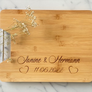 Schneidebrett personalisiert als Hochzeitsgeschenk oder Paargeschenk verschiedenen Varianten Herzen - Datum