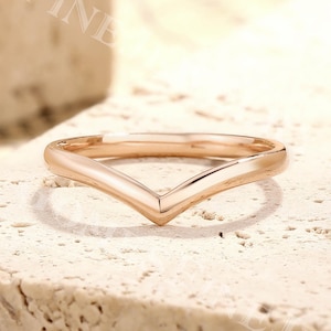 2 mm V-Förmiger Ehering | 14K/18K Rosegold Chevron Ehering | Schlichter Goldring | Stapelband | Alltags Schmuck | Braut Accessoire
