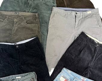 Boîte vintage mystère de 10 jeans/pantalons de créateur - Lots en vrac de tri aléatoire de vêtements rétro, sélection d'ensembles vintage originaux en gros à revendre