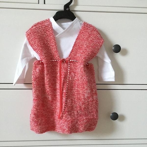 Robe rouge et blanche tricotée en 6-9 mois pour bébé fille