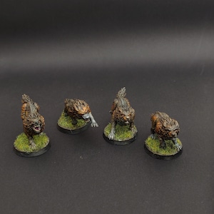 Wolf Miniature Set: 28mm Resin Model, DnD/TTRPG - Painted or Unpainted