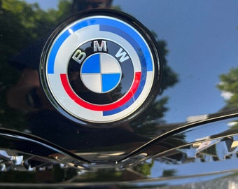 Emblema BMW M 50 anni, Per il cofano motore