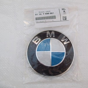 BMW 95 mm Hood Emblem Roundel Badge | Fits X7 G07, 7 Series G11/G12 | Genuine Replacement Part 51147498981 Blue White