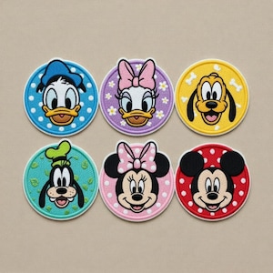 Ronde geborduurde patches van Disney Mickey en vrienden, Donald, Daisy, Goofy en Pluto, om op te strijken voor rugzakken, petten, Disneyland patches, cadeau voor een Disney-reis