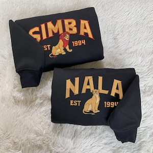 Bordado Simba Nala camisas a juego, camisas de parejas del Rey León, camisa de pareja, camisas de San Valentín a juego, camisas de luna de miel EH131-132