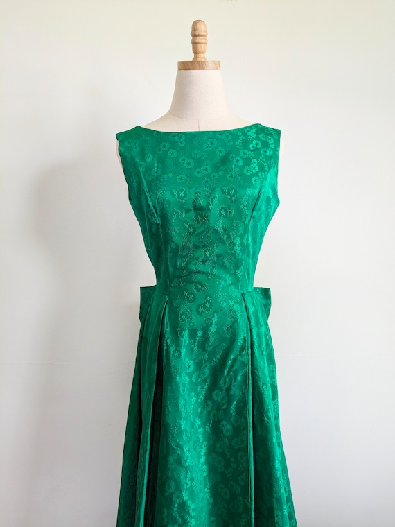 Vintage 60s emerald green dress with large bow, 1… - image 3
