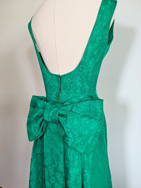 Vintage 60s emerald green dress with large bow, 1… - image 8