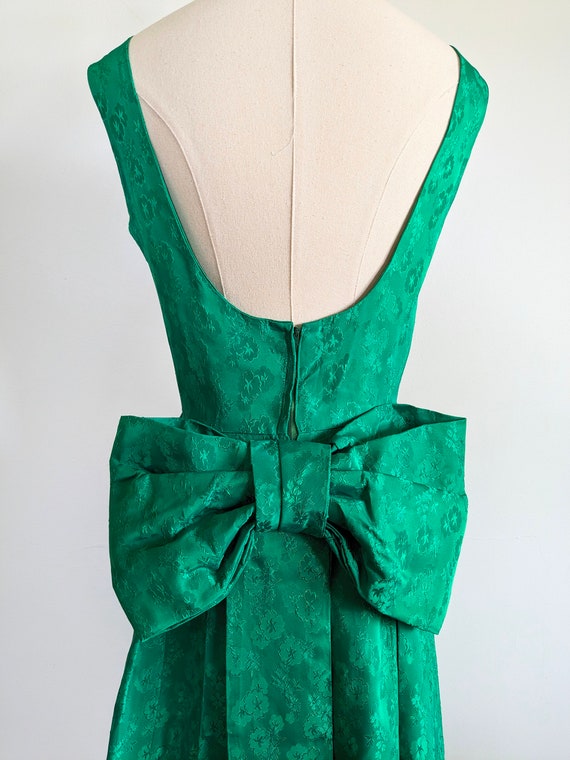Vintage 60s emerald green dress with large bow, 1… - image 7