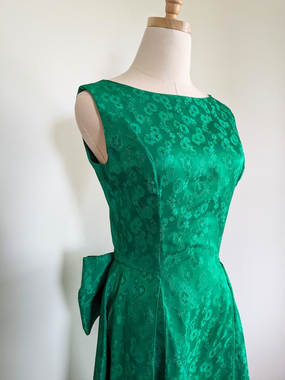Vintage 60s emerald green dress with large bow, 1… - image 6