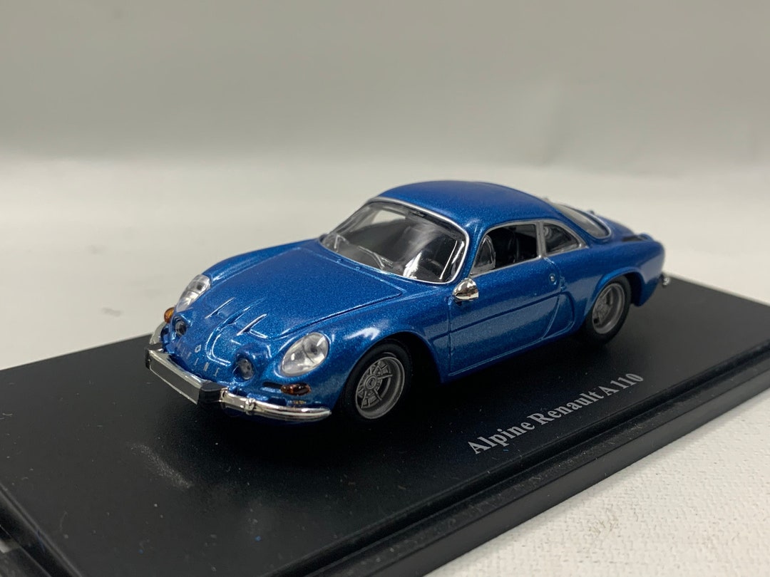 Coffret Collector Renault Alpine A110 1800 S TDC 1973 – Universal Hobbies 1/43