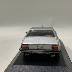 Minichamps 1:43 - Lamborghini Jarama 1974 (argenté) - Modell Nr. 400 103400