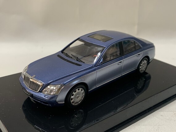 人気が高い (light 57 MAYBACH 1/43 Autoart Blue/silver) Etsy - ミニカー