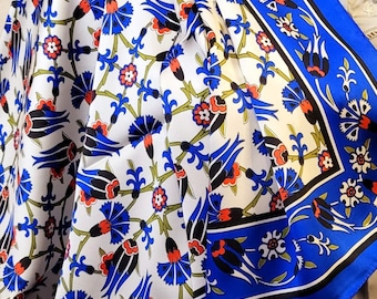Türkisches traditionelles Schal-Mosaik-Fliesen-Muster-seidiges Kopftuch-Hals-Accessoire / türkischer Schal, Pashmina-Mamageschenke