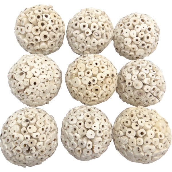 5101 Big Sola Balls - Handmade Natural Sola Wood Bird Foot Toys, Lightweight, Easy to Chew, Versatile, Superb for Medium to Large Pet Birds