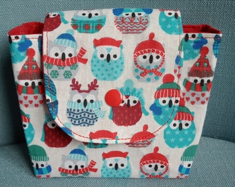 Petite pochette de rangement - motif hiboux en hiver