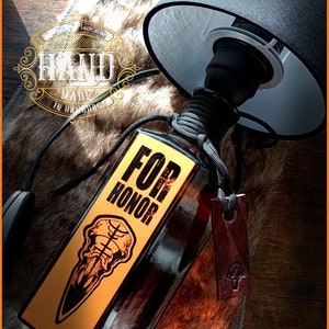 Table lamp, bottle lamp For Honor GIN bottle / LAMP, upcycling / DIY / handmade, great design, gift idea Rabenskull, Raven Skull