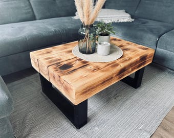 Table basse artisanale en bois flammé, table de salon, poutre, bois de construction, style rustique, campagne, industriel, bois massif, fait main, recyclé