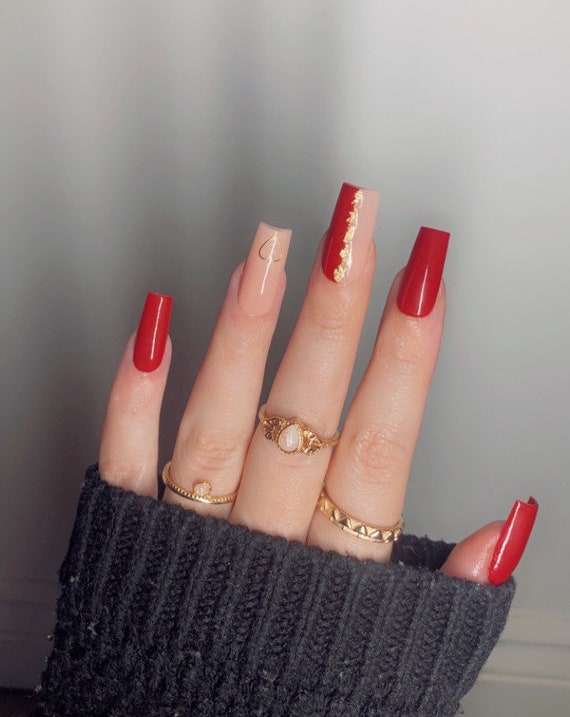 Nails of the week – red with glitter flakes | So Many Lovely Things