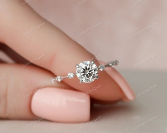 1CT Round Cut Moissanite Ring, Round Engagement Ring, Pretty Solitaire Ring, Disparate Ring, Proposal Ring, Promise Ring, Beloved Ring 4 Her