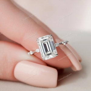 3CT Emerald Cut Moissanite Ring/Emerald Engagement Ring/Classic Solitaire Ring/Delicate Wedding Ring/Promise Ring/Anniversary Ring For Her