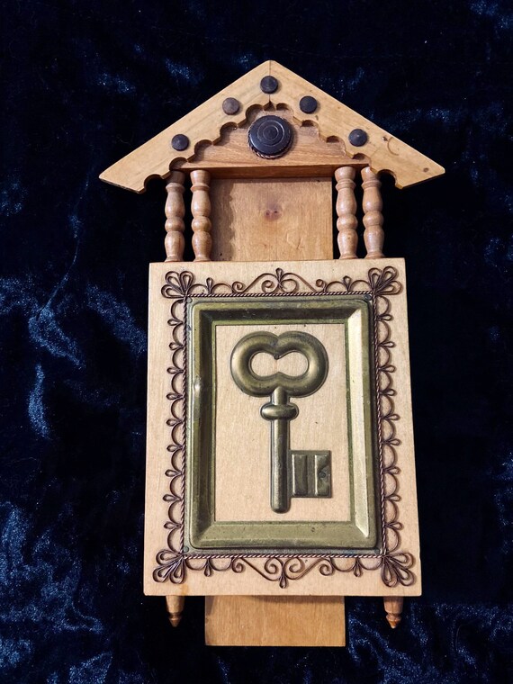 Vintage Key Box / Key Holder / Key Hooks / Key Decor Etsy