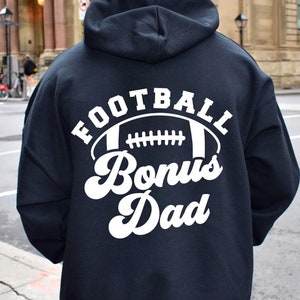 Papá con bono de fútbol Svg, día del juego Svg, camiseta de padrastro Svg, regalo de papá con bono deportivo Svg Png Eps, Cricut, silueta, sublimación
