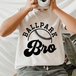 Ballpark Bro Svg, Béisbol Bro Svg, Softbol Bro Svg, Camisa de Béisbol Svg, Regalo para Hermano, Archivo de Corte Cricut, Svg Png Eps