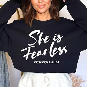 Ze is Fearless Svg, Spreuken 31 25 Svg, Bijbelvers Svg, Christelijke Svg, Religieuze Svg, Christelijke Svg Png Eps, Cricut Cut File, Sublimatie