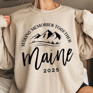 メイン 2025 SVG、一緒に思い出を作る PNG、家族旅行昇華、アウトドア アドベンチャー クリップアート、自然ハイキング デザイン、山 SVG