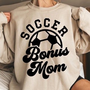 Mamá bonificada de fútbol Svg, regalo para mamá bonificada Svg, mamá deportista Svg, camiseta de fútbol Svg, camiseta de mamá bonificada de fútbol para planchar en Png, Cricut, sublimación