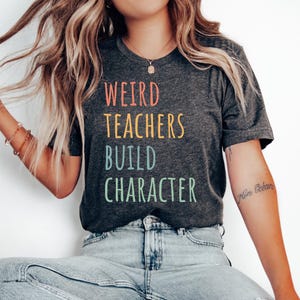 Professores Estranhos Constroem Personagem Svg, Professor Engraçado Png, Vida De Professor Cricut Svg, Sublimação De Sala De Aula Escolar, Camiseta De Apreciação De Professor Svg