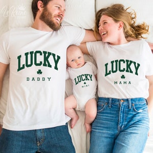 Paquete familiar de la suerte SVG, papá y mamá de la suerte en miniatura, camisetas familiares de la suerte SVG, camiseta de San Patricio Svg, regalo para niños, archivos de corte por sublimación Cricut
