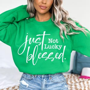 Kein Glück, nur gesegnet SVG, St. Patrick's Day, Christliche Illustration, St. Pattys Day, Bibelvers, Cricut Cut File, Sublimation Png