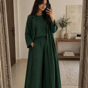kuwait ladies dress 10 Traditional Kuwait ideas