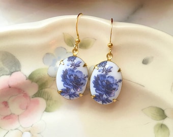 Blue and White Floral Chinoiserie Earrings, Delft Blue Earrings, Flower Limoges Earrings, Vintage Earrings, Porcelain Earrings