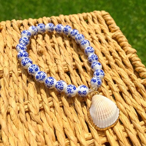 Blue Porcelain Floral Chinoiserie Bracelet With Shell Charm, Handmade Clam Shell & Ceramic Floral Bracelet, Ginger Jar Jewelry, Sea Shells