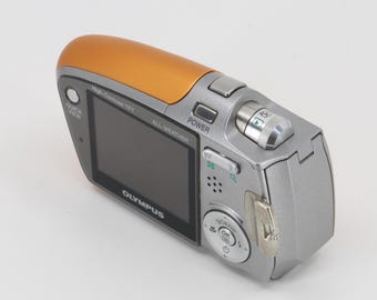 GIFT Olympus Mju Mini Digital 4.0 Megapixel Orange Set (power