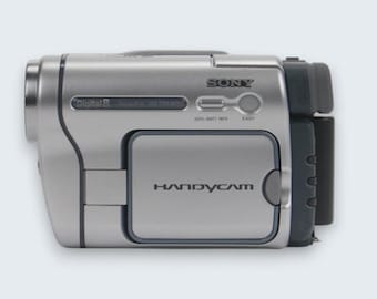 Full SET Mint Sony Handycam CCD-TRV46E Video Hi8 Pal With American