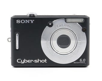 Sony★ソニーDSC-T9★デジタルカメラ★ブラック★動作確認済★充電器付 SONY Cyber-Shot サイバーショット DSC-T9 デジタルカメラ