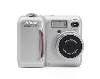 MINT Nikon Coolpix 775 Y2K Digital Camera - Etsy
