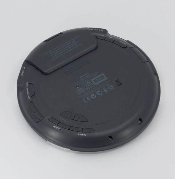Philips XP3463 Portable CD Player With Box, Dock With Charger