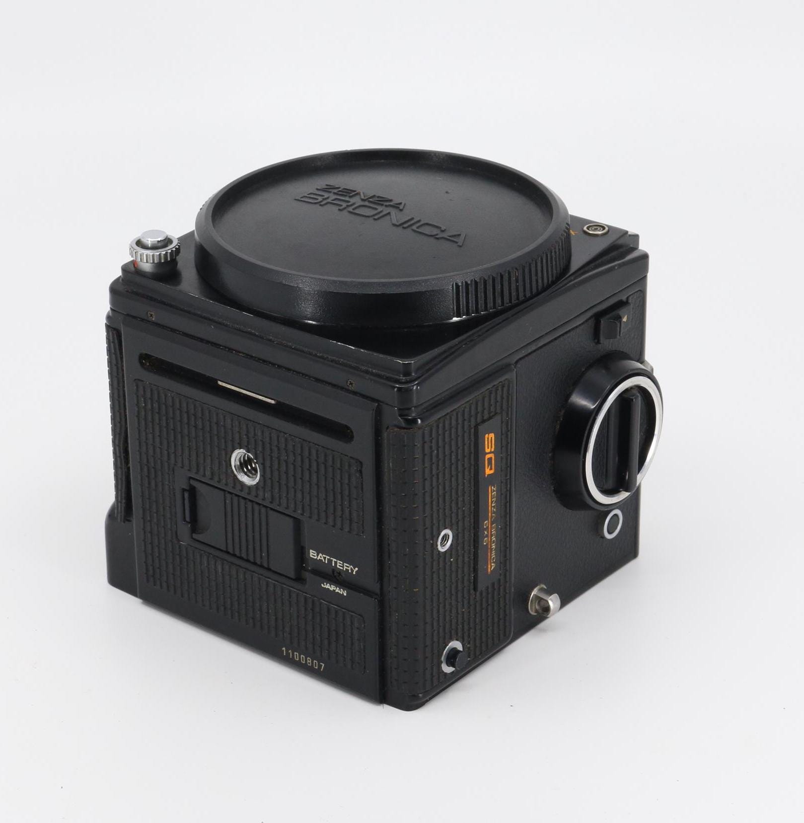 Zenza Bronica SQ Medium Format SLR Camera Body + Original Cover +