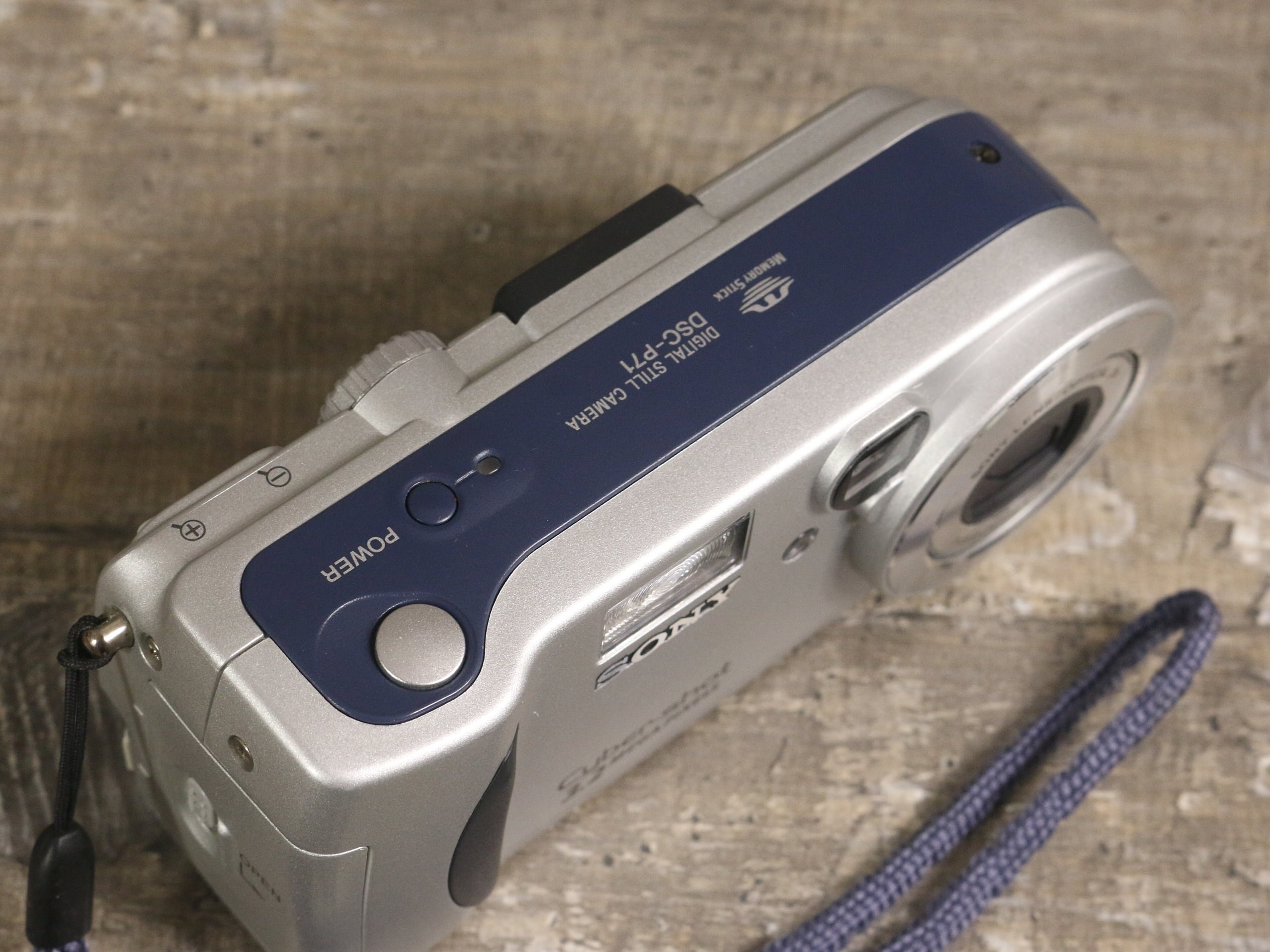 【美品】 SONY Cyber-shot DSC-P71 メモリースティック付き Amazon.com : Sony DSCP71 Cyber-shot 3MP Digital Camera w/ 3x