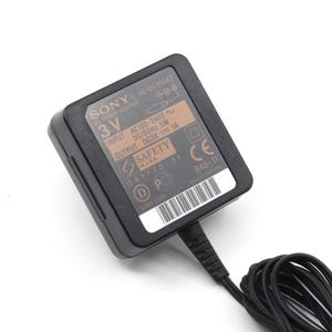 Adaptador de corriente Sony AC-ES3010K2 de 3 V, 110 V/220 V (adaptador de corriente según su ubicación: Europa o EE. UU.)